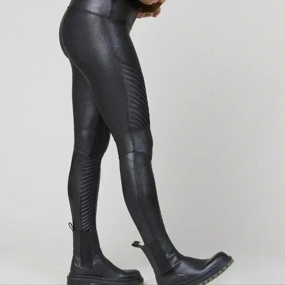 SPANX Faux Leather Moto Leggings - Picture 4 of 7